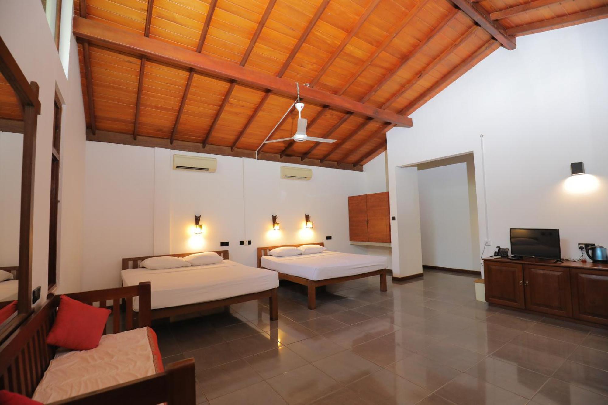 Kithul Kanda The Mountain Resort Padukka Exterior photo