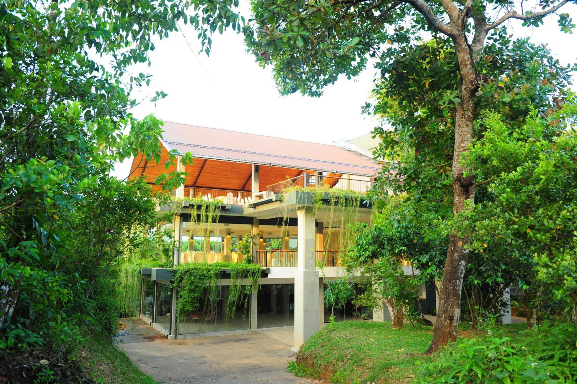 Kithul Kanda The Mountain Resort Padukka Exterior photo